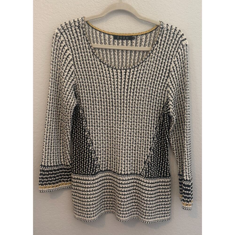 OZO Women’s Sweater Large Black White Knit Geometric Pattern Long Sleeve Top